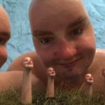 3 hommes face caméra en 3D