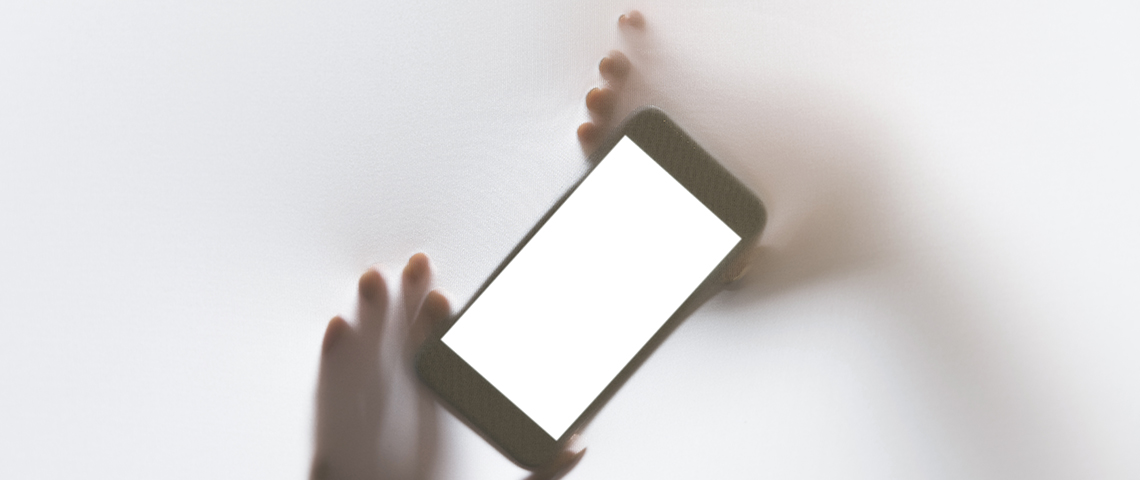 we croak application mort téléphone blanc
