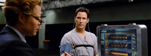 Les migrants vont passer au détecteur de mensonge Un homme passe au détecteur de mensonge