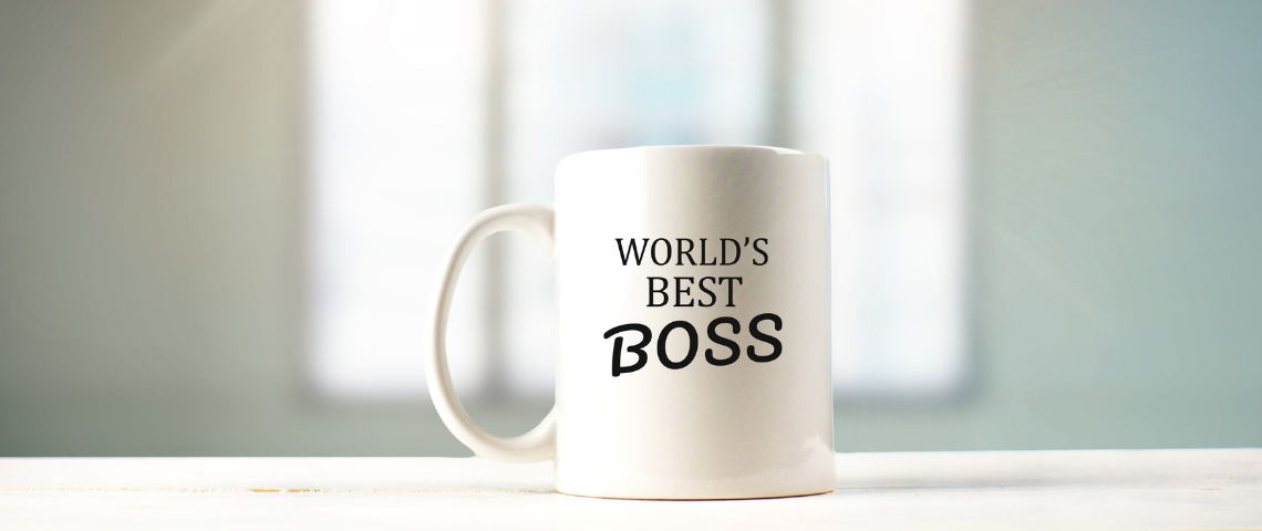 Comment être un bon boss ? Une tasse avec l'inscription world's best boss
