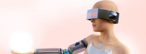 Les robots sexuels vont donner leur consentement Une femme robot tient une boule de lumière dans la main