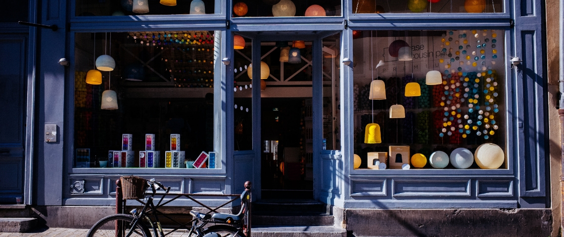 Voici ouvre son Pop-up store La vitrine d'un magasin