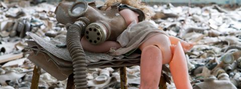 Une rave party à Tchernobyl, avant-gardiste ou malsain ? poupée tchernobyl