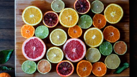 Agrumes variés et colorés