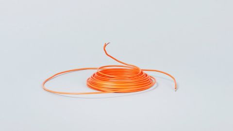 rouleau de ficelle orange