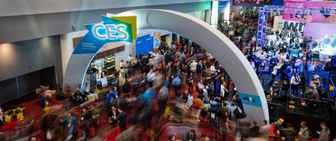L'entrée du CES 2019 Un foule passe à l'entrée d'un salon