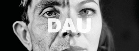 À Paris, l'événement DAU fait polémique affiche en noir et blanc de l'exposition DAU