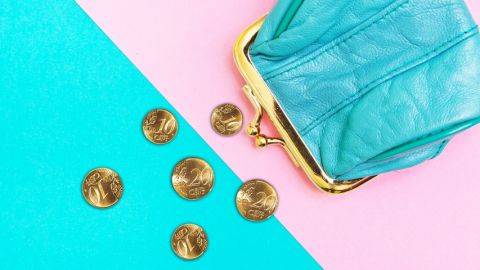 Un porte monnaie design vidé de ses pièces