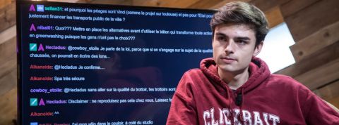 public senat sur twitch Hugo Décrypte lors d'une émission twitch pour Public Sénat