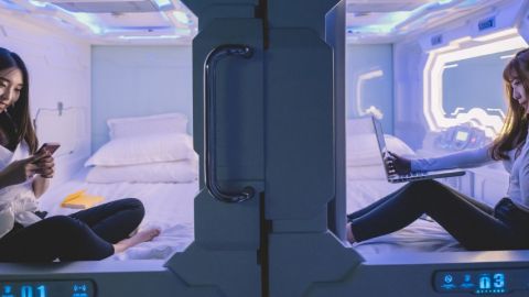 Dans le futur, les chambres étudiantes seront-elles réduites à des caissons technologiques ? 