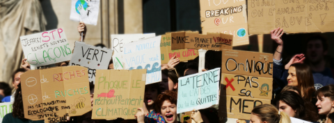 Climate Strike jeunes lycéens manifestent pour le climat