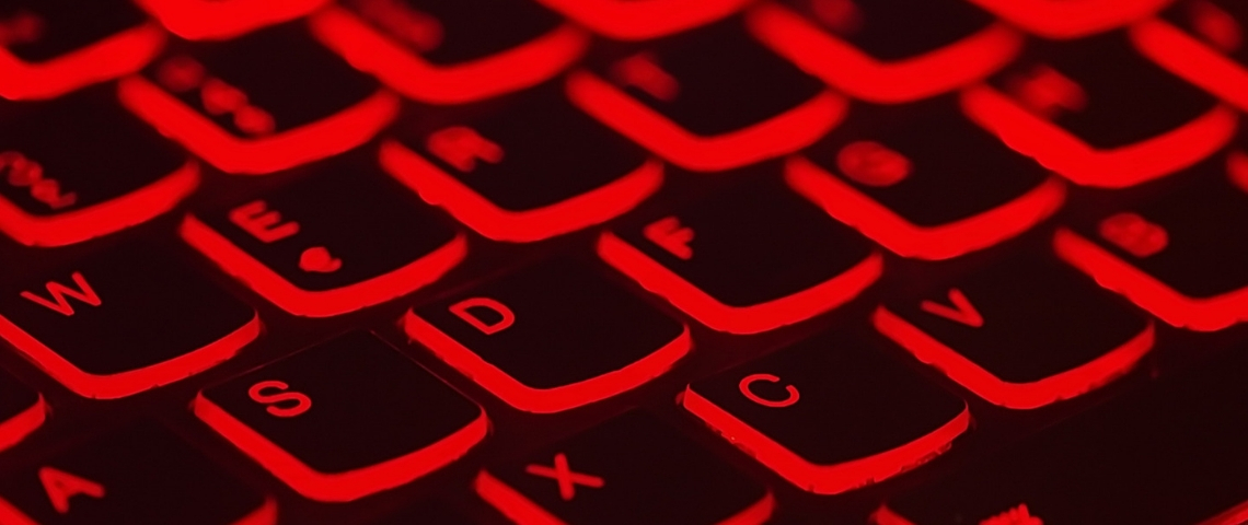 clavier illuminé en rouge