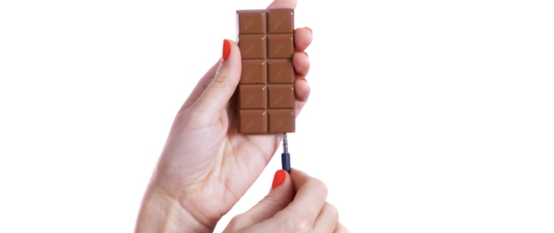 La tablette non-connectée de Kinder Un kinder country