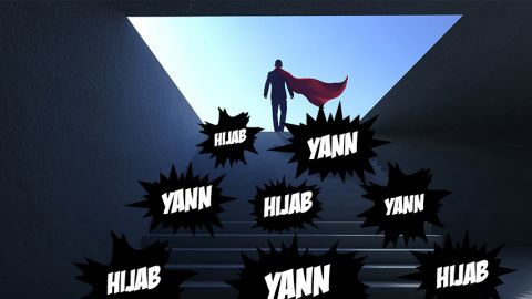 Un super-héros suivi d'onomatopés