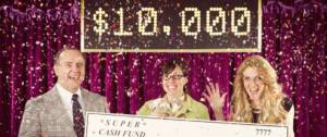 participants à un jeu télévisé reçoivent un chèque de 10 000 dollars
