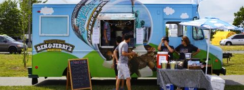 Comment les marques peuvent faire du marketing expérientiel ? Un camion de glaces ben & jerry's