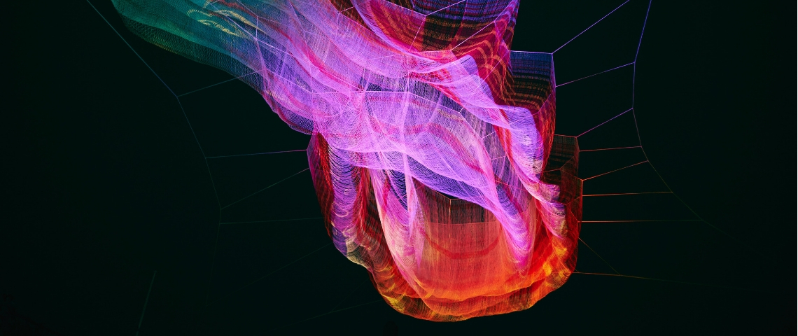 Comment passer du big au deep data ? Une tâche rose créée par ordinateur