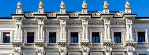 Les locaux de BNP Paribas en Italie. Un batiment ancien et architectural.