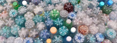 Imaginer le packaging propre du futur, c'est possible des bouteilles de plastiques