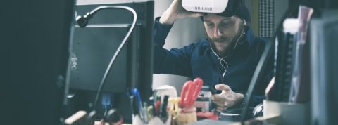 Entre technologie, cabinet de conseil, nouvelles générations... quel futur pour les créatifs ? créatif barbe