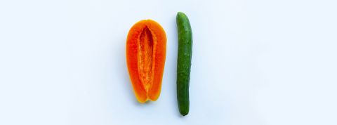 5 cas où le design s'est avéré sexiste Une papaye et un concombre sur fond bleu ciel