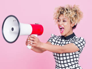 Marques et voix : il n’y a pas que les assistants vocaux qui sont en jeu