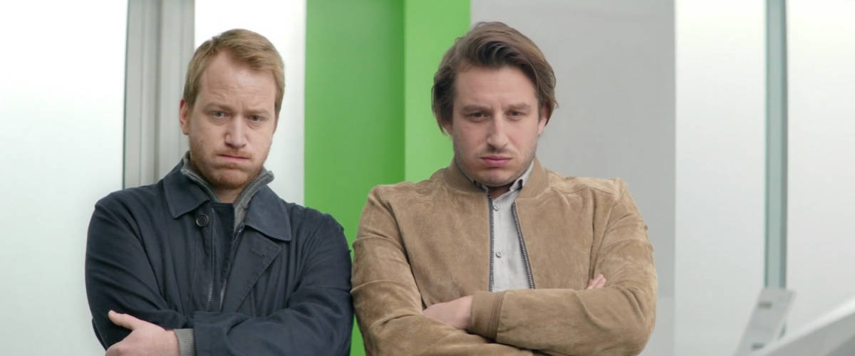 Skoda casse les « a priori » dans une nouvelle campagne signée Rosapark Deux homme regardent face caméra en boudant