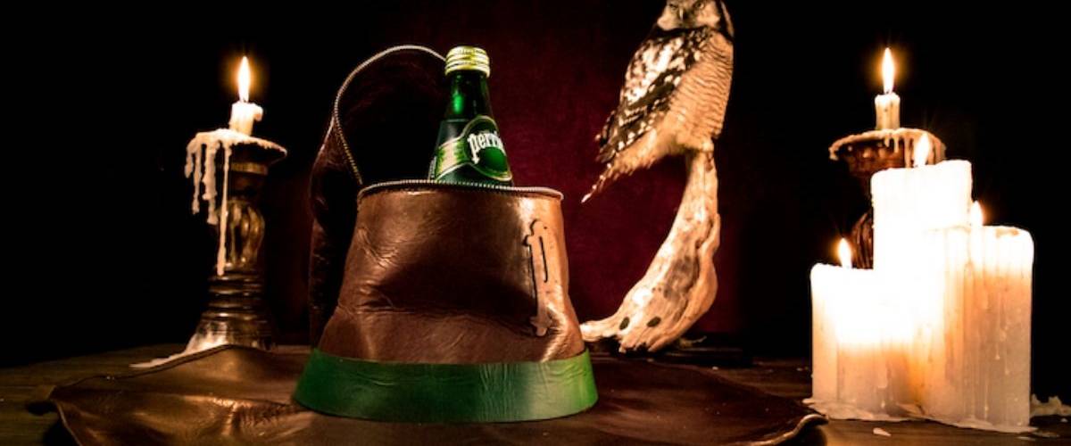 Wizard Unite : un chapeau de sorcier pour garder son Perrier au frais Un chapeau de sorcier contient une bouteille eau gazeuse Perrier au frais