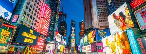 Valoriser sa marque, pour quoi faire ? Time square lumières marques publicité