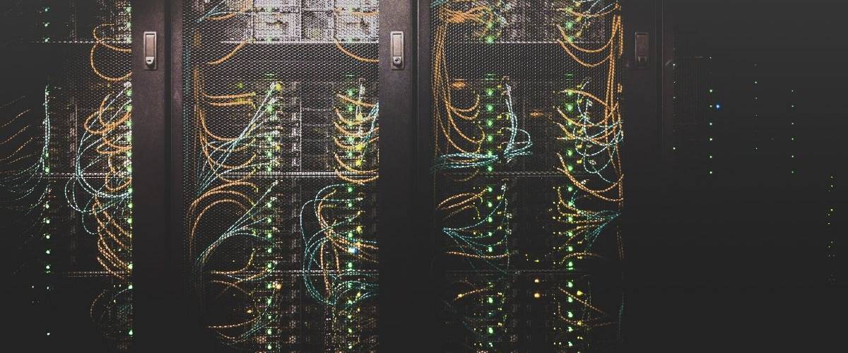 La ville de Paris ouvre son propre Data Center responsable Gros plan d'un centre de base de données