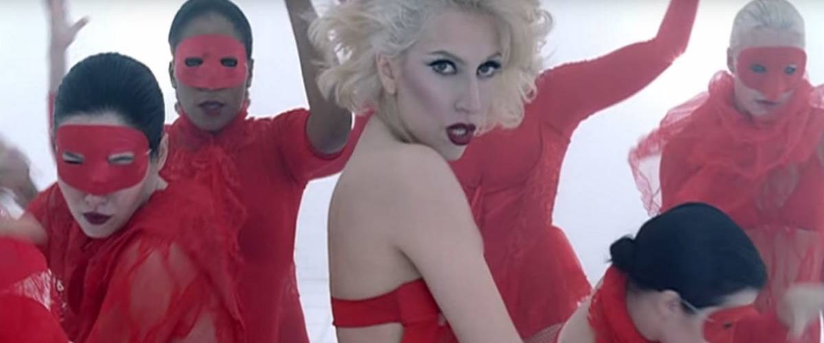 Universal Music Group et Youtube convertissent en HD les clips du passé Extrait du clip vidéo - Bad Romance - par la chanteuse Lady Gaga