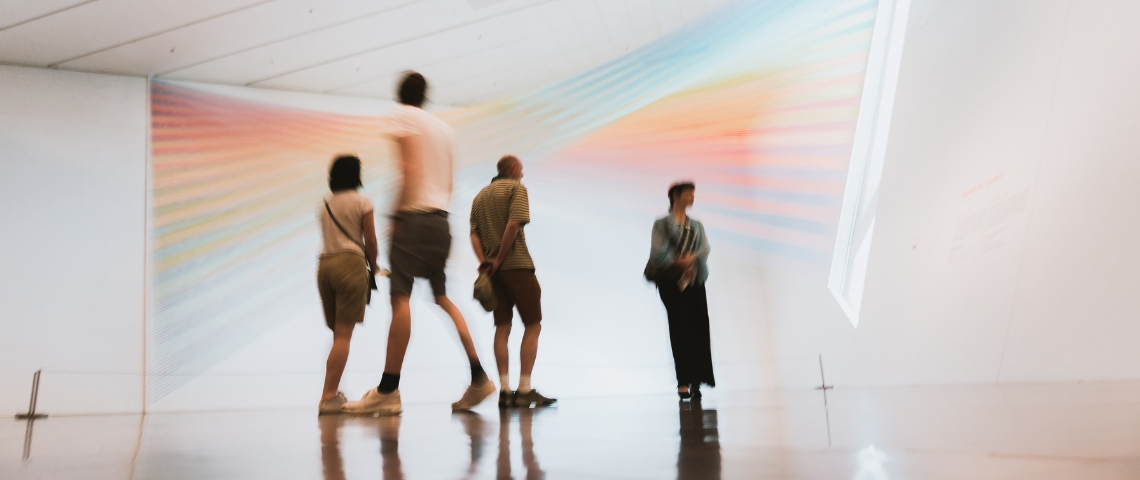 Quelles expos faire à la rentrée 2019 ? des visiteurs dans un musée