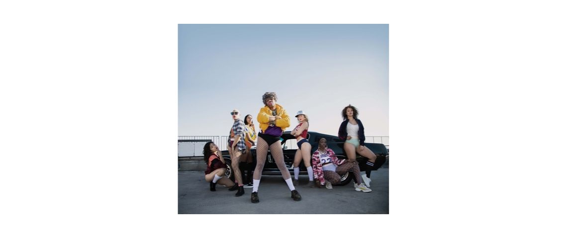Sloggi fête ses 40 ans avec un clip de rap Visuel d'un crew féminin, en culotte de grand-mère