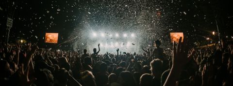 Intersect : le festival d’Amazon boycotté par plus de 800 artistes une soirée un dj et des confettis