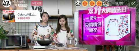 Quels sont les plateformes d'influence en Chine ? deux femmes chinoise qui font un live stream pour une émission de cuisine