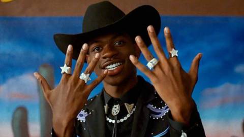 Le rappeur lil nas x dans son clip old town road