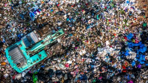 Une décharge à ciel ouvert, vue de haut
