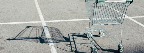 responsabilite-opportuniste-marques cadis au milieu d'un parking