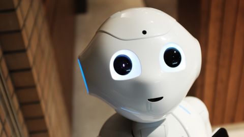 Gros plan du robot Pepper