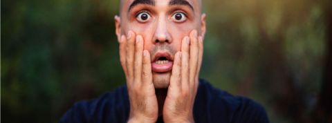 5 tendances du numérique qui font flipper Un homme chauve qui a peur