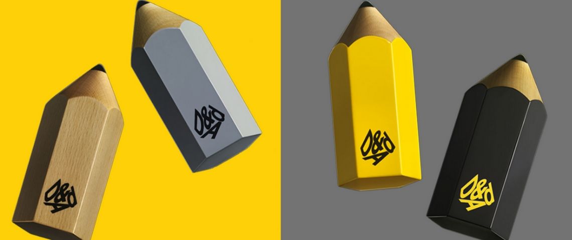 TBWAParis a remporté un Black Pencil pour la campagne « Harmless Guns » de Dagoma lors de la cérémonie des D&AD Impact Photo du trophée balck pencil, un gros crayon à papier
