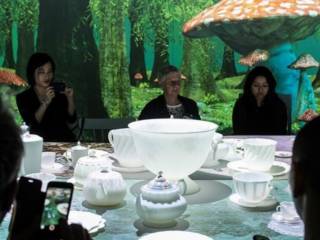 Prendre le thé avec Alice au Pays des Merveilles, s'enfermer dans un bunker... le top des expos immersives