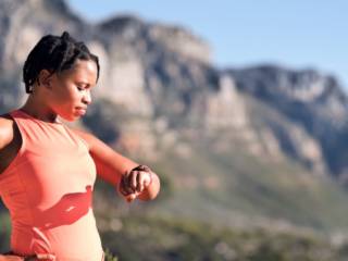 Google rachète Fitbit : pourquoi les GAFA veulent à tout prix nous soigner ?