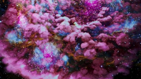 Nuage de poussière rose