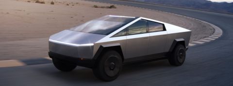 Un design moqué, deux vitres cassées et 200 000 précommandes pour le cyber truck Tesla Cybertruck de Tesla