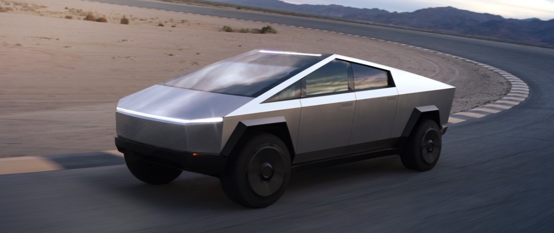 Un design moqué, deux vitres cassées et 200 000 précommandes pour le cyber truck Tesla Cybertruck de Tesla