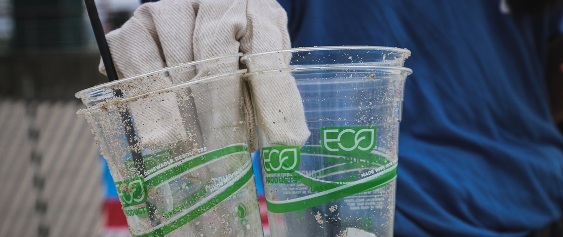 Un site anti-greenwashing pour évaluer les employeurs Gobelets en plastique labellisés