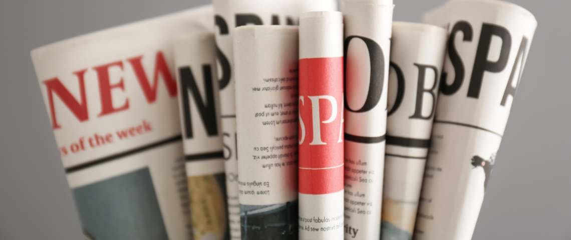 Qui détient les médias de France ? Une liasse de journeaux