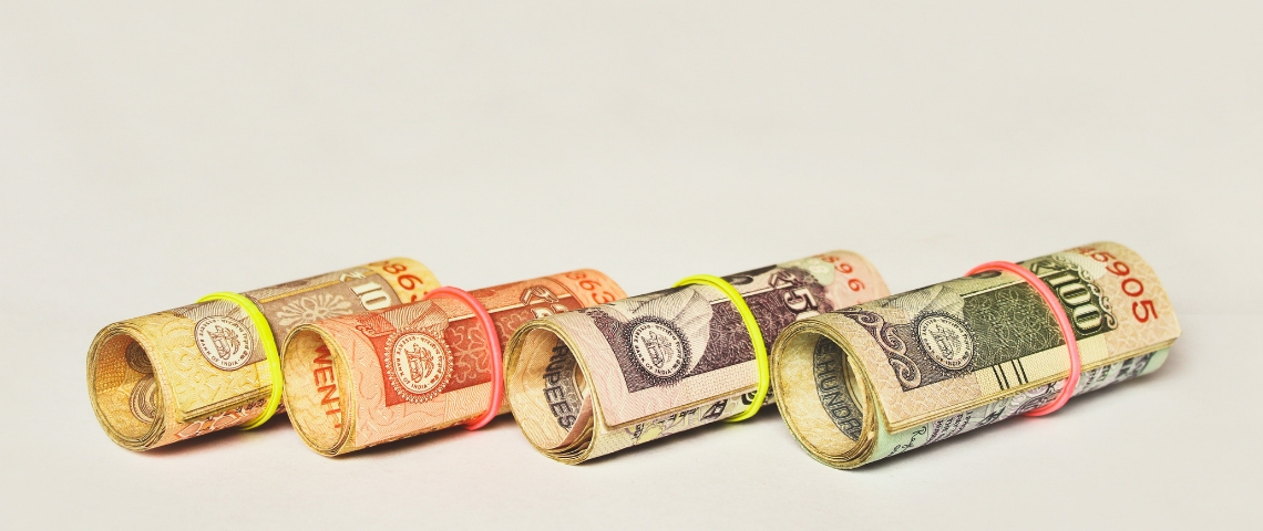 Pourquoi comptables et services financiers vont devoir changer leur manière de compter rouleaux de billets de pays différents