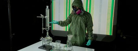 Expo : comment le capitalisme a « greenwashé » notre vision de la nature un scientifique fait des tests